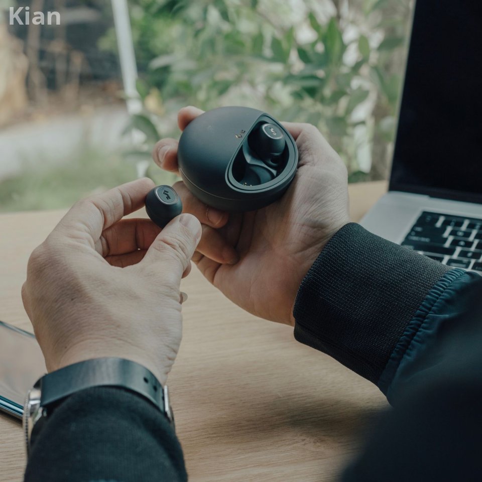Anker 65W USB-C Fast Charger